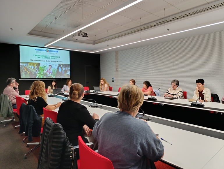 El Gobierno Vasco impulsa la renovación del Estatuto de las Mujeres Agricultoras