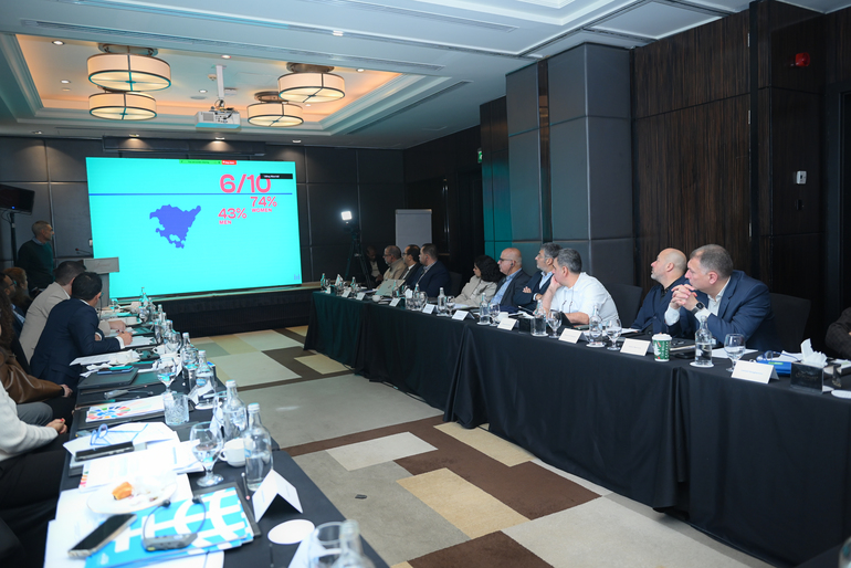 Nazio Batuek sustatutako erabaki guneetan dauden gizonen berdintasunaren aldeko Nazioarteko lehen Sarearen topaketan parte hartu zuten Emakundek eta eLankidetzak