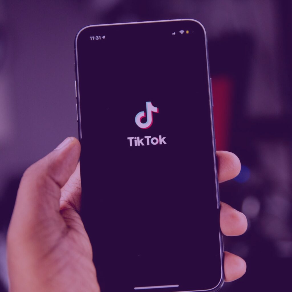 ¿Qué hay detrás de las bromas y retos machistas en TikTok?